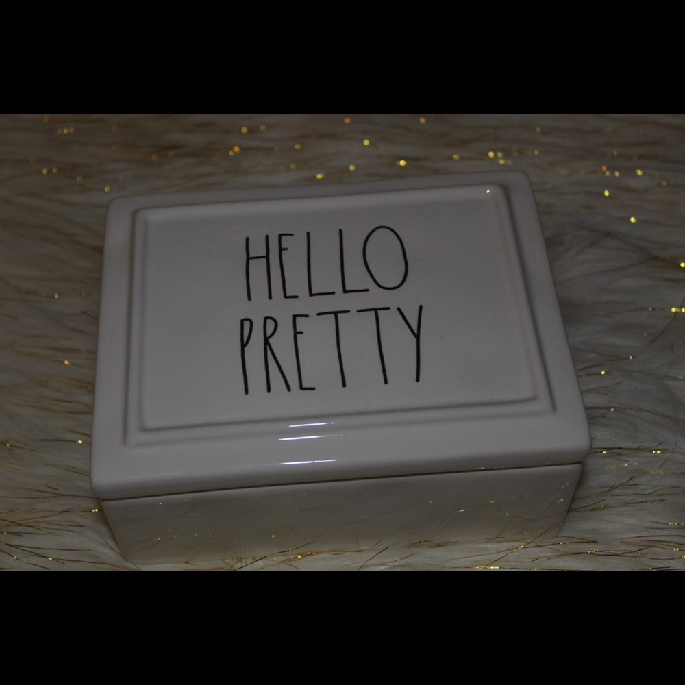 Rae Dunn “HELLO PRETTY” jewelry box